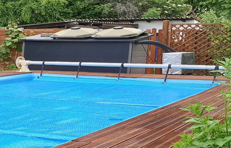 Which cover is best for your pool roller?