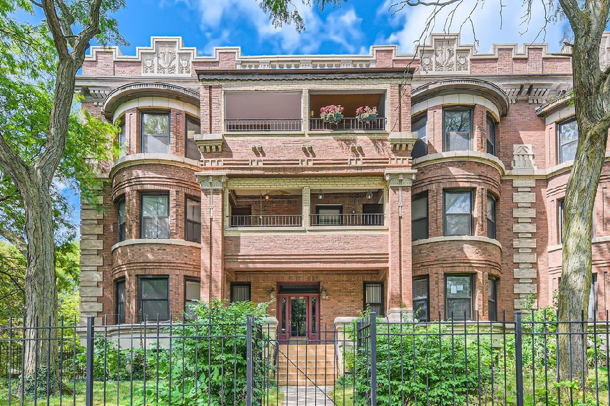 homes for sale in Hyde Park IL